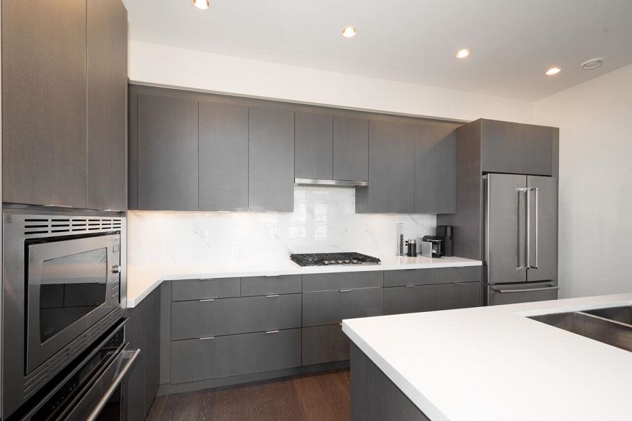 501 3602 Aldercrest Drive North Vancouver, BC - 22