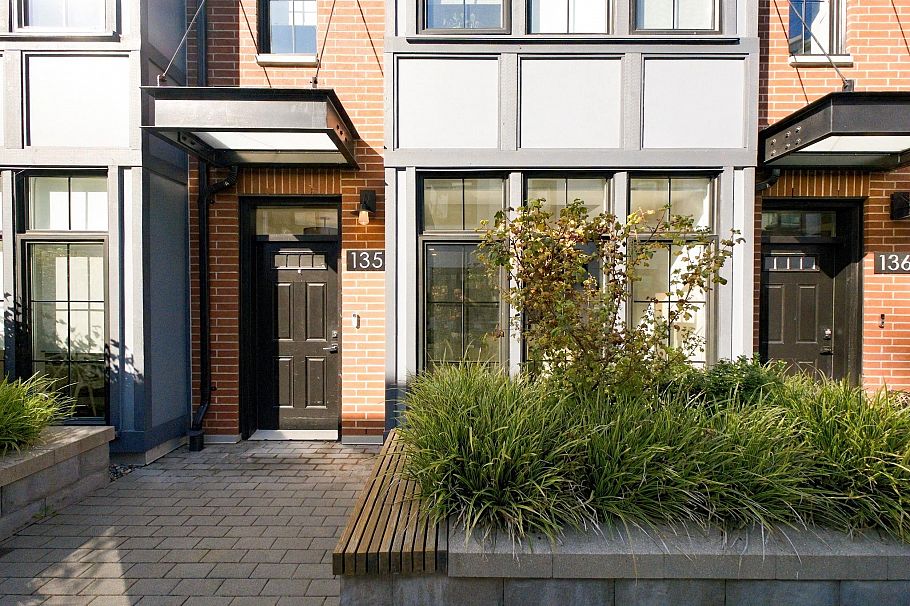 135 2070 Curling Road North Vancouver, BC - 24