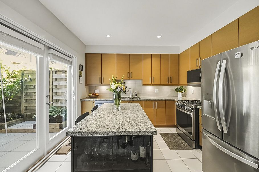 2990 Chesterfield Avenue North Vancouver, BC - 12