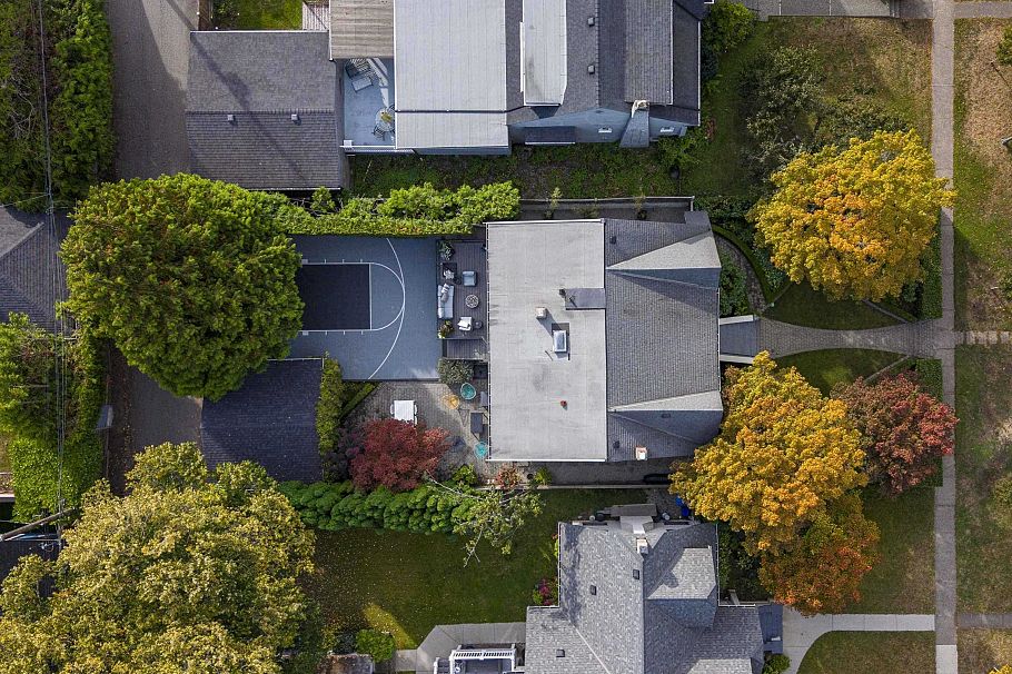 4070 W 13th Avenue Vancouver, BC - 38