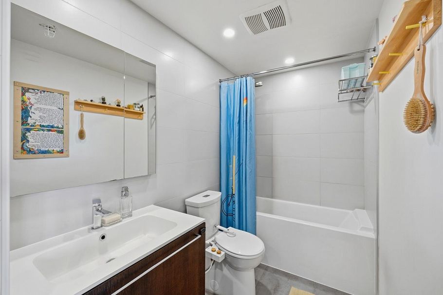 1711 285 E 10 Avenue Vancouver, BC - 22