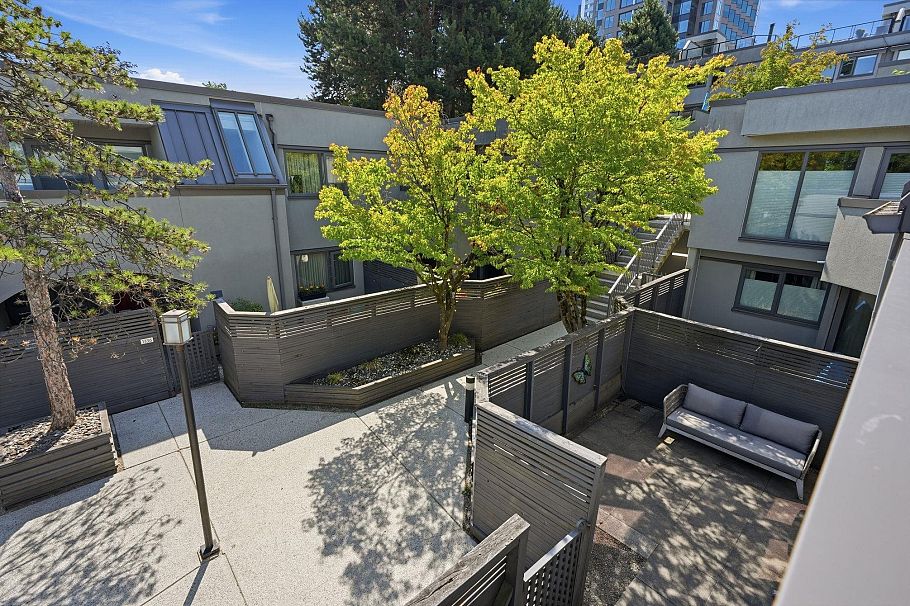 1344 W 7th Avenue Vancouver, BC - 22