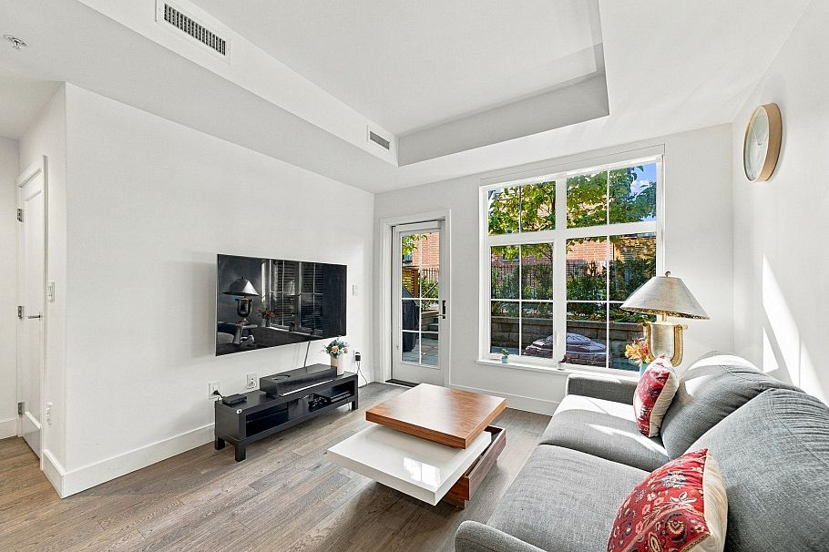 135 2070 Curling Road North Vancouver, BC - 11