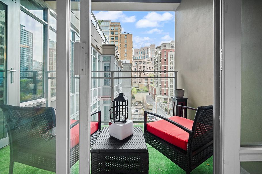 708 888 Homer Street Vancouver, BC - 25
