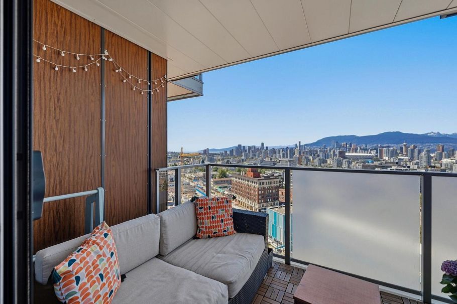1711 285 E 10 Avenue Vancouver, BC - 25