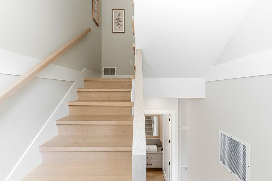 2 1826 E 2nd Avenue Vancouver, BC - 33