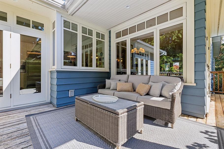 3815 Sunnycrest Drive North Vancouver, BC - 37