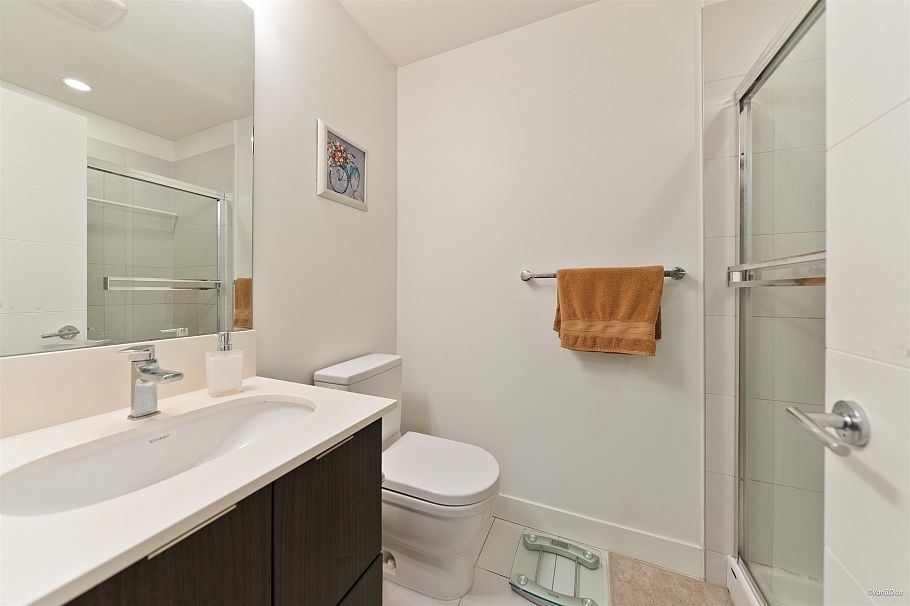205 733 W 3rd Street North Vancouver, BC - 24