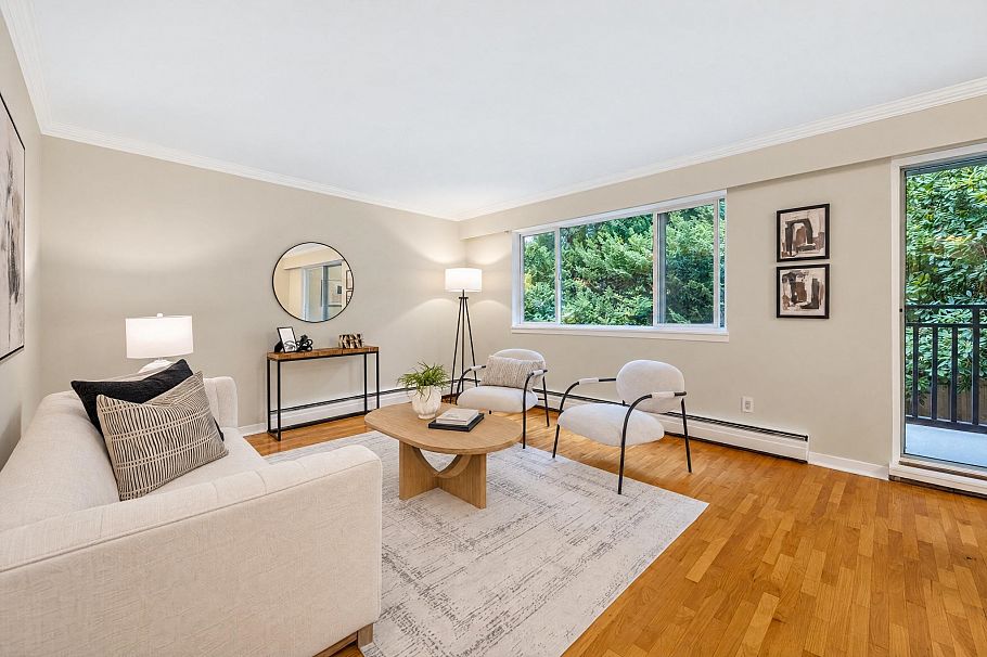 403 555 W 28th Street North Vancouver, BC - 4