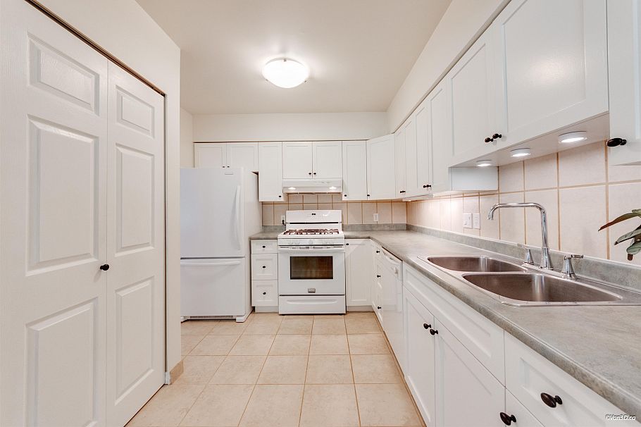 49 650 Roche Point Drive North Vancouver, BC - 12