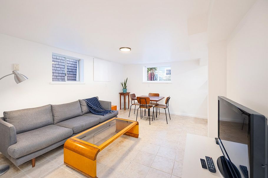 3311 W 8th Avenue Vancouver, BC - 35
