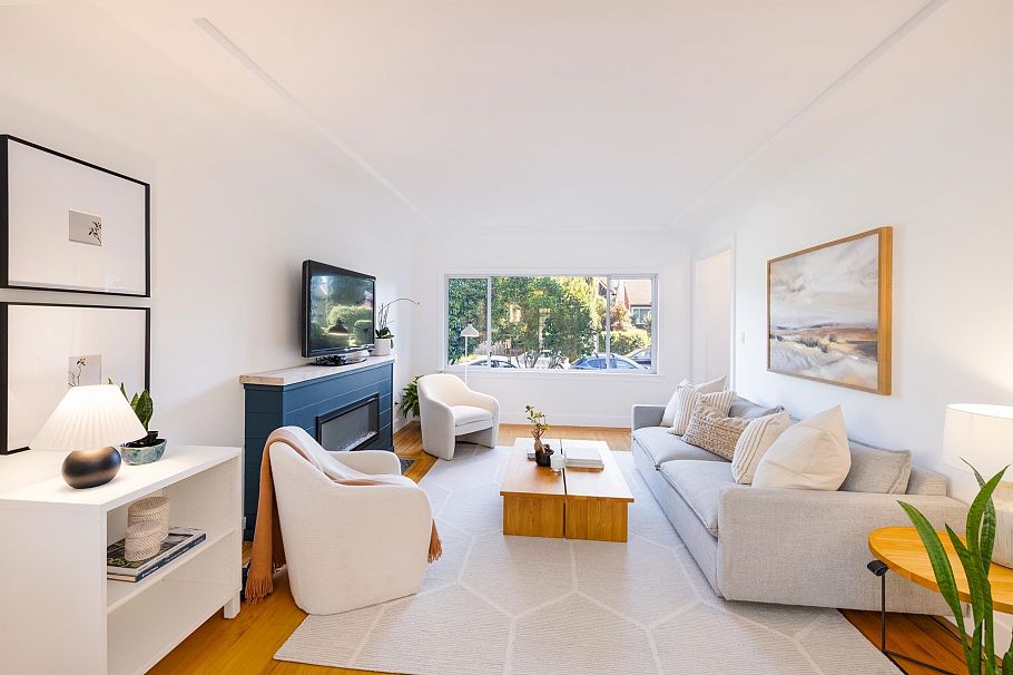 3311 W 8th Avenue Vancouver, BC - 8