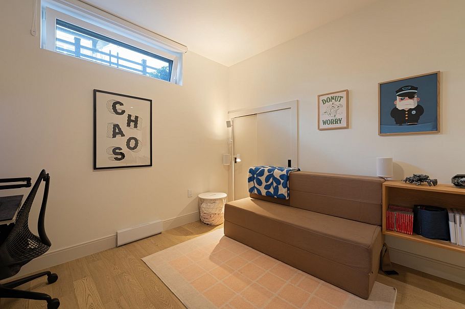 24 632 E 3rd Street North Vancouver, BC - 29