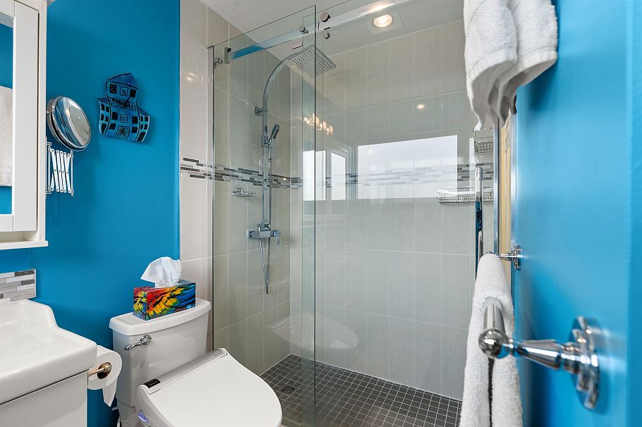 1741 Chesterfield Avenue North Vancouver, BC - 14