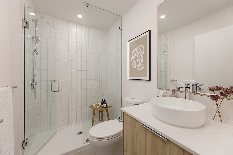 408 2450 Garden Drive Vancouver, BC - 11