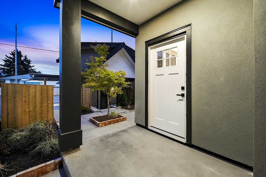2 2339 Parker Street Vancouver, BC - 24