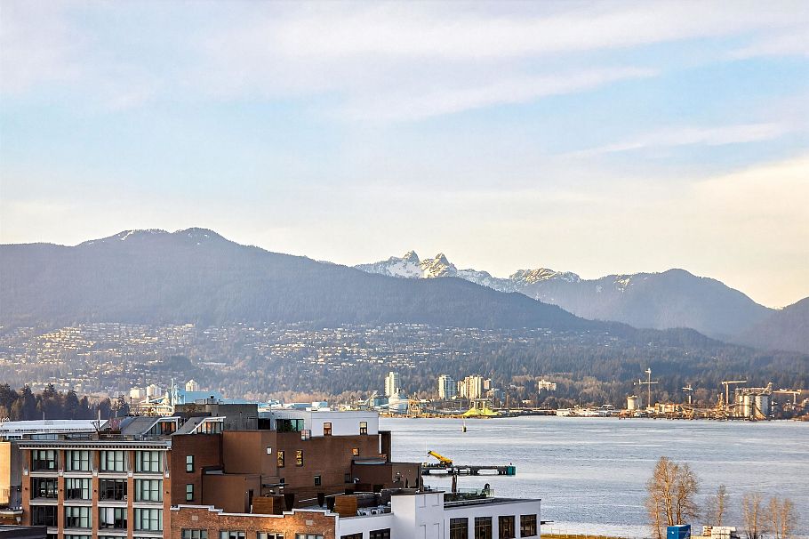 805 22 E Cordova Street Vancouver, BC - 12