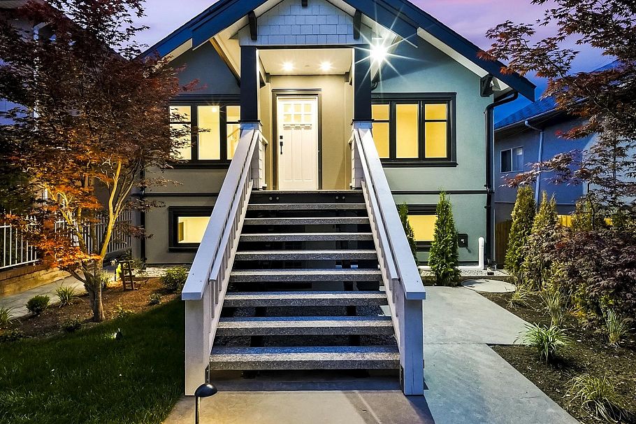 1 2339 Parker Street Vancouver, BC - 24