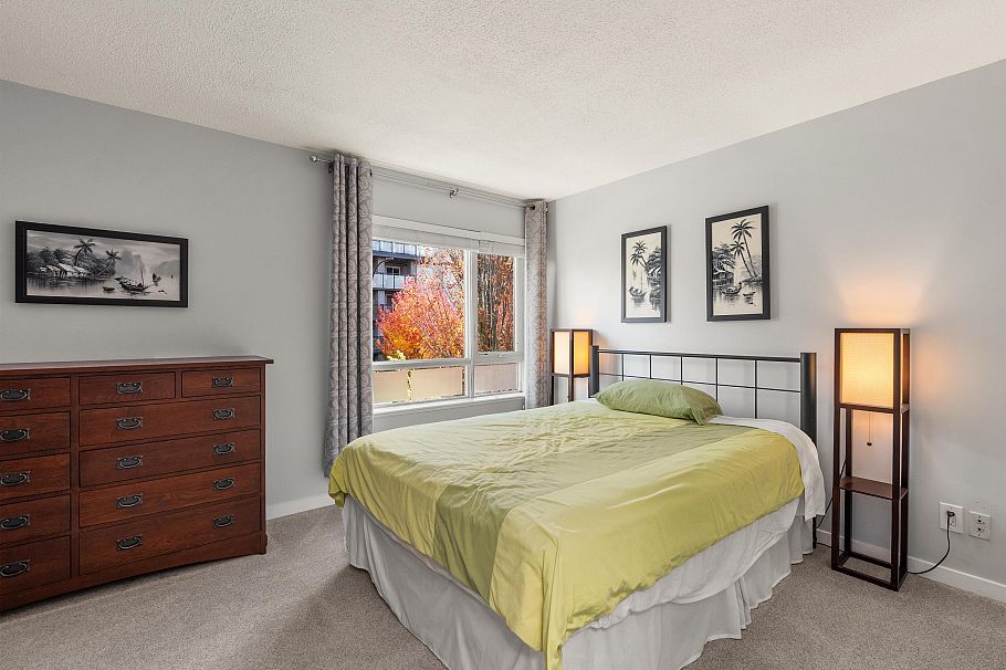 1741 Chesterfield Avenue North Vancouver, BC - 17