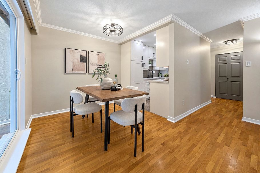 403 555 W 28th Street North Vancouver, BC - 10