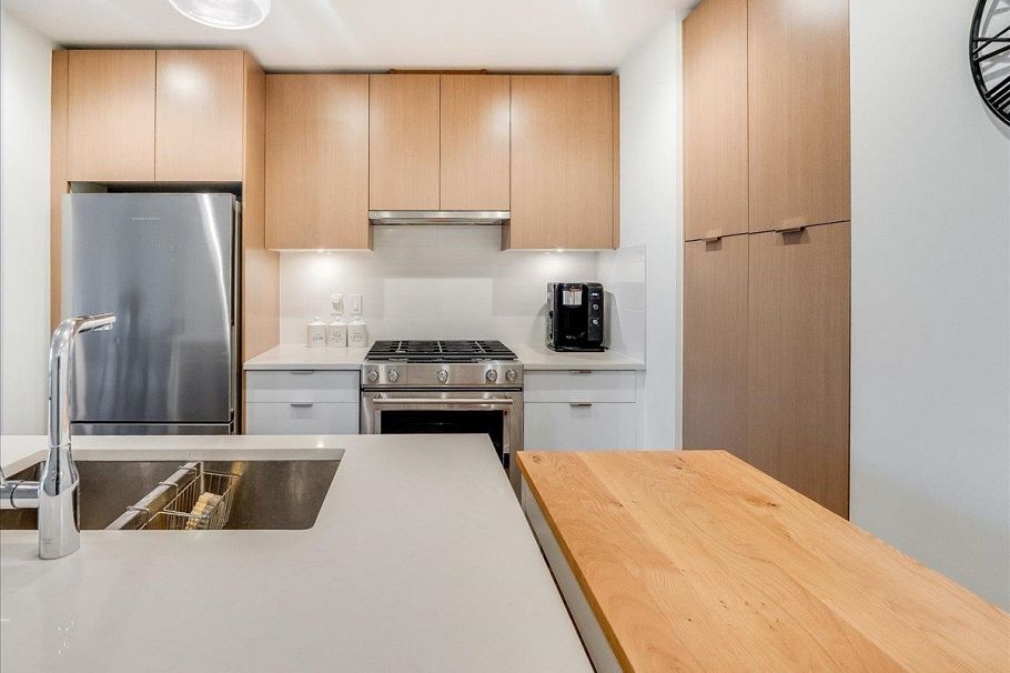 406 108 E 8th Street North Vancouver, BC - 9