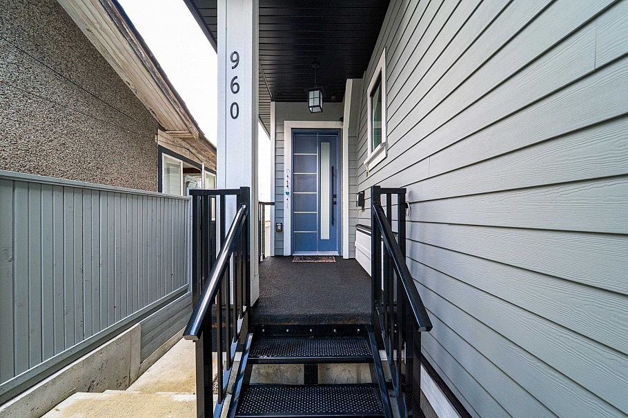 960 Renfrew Street Vancouver, BC - 34