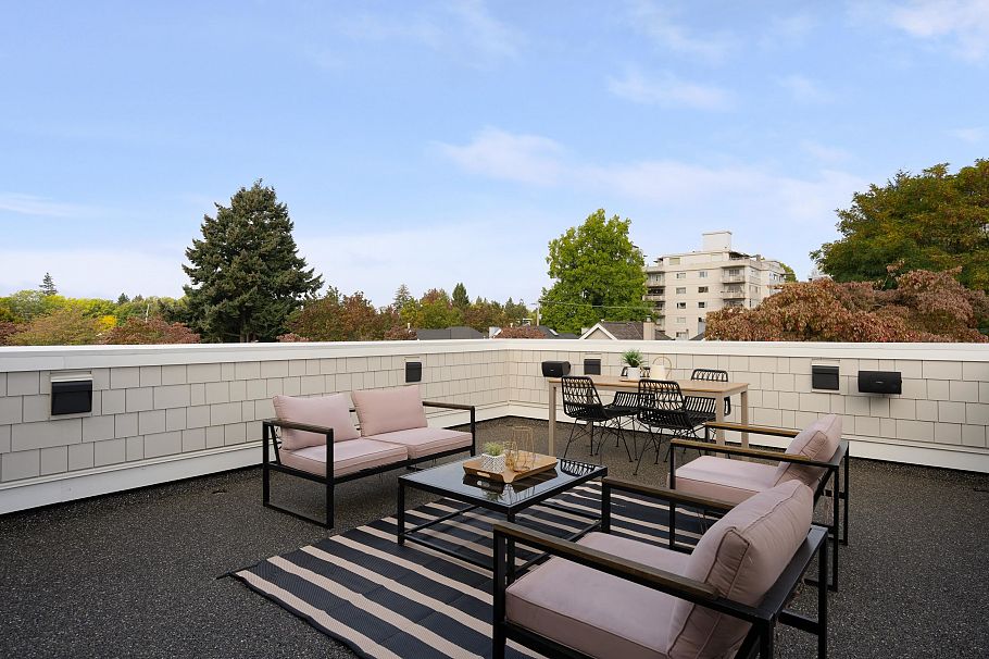 1 2344 W 45th Avenue Vancouver, BC - 36