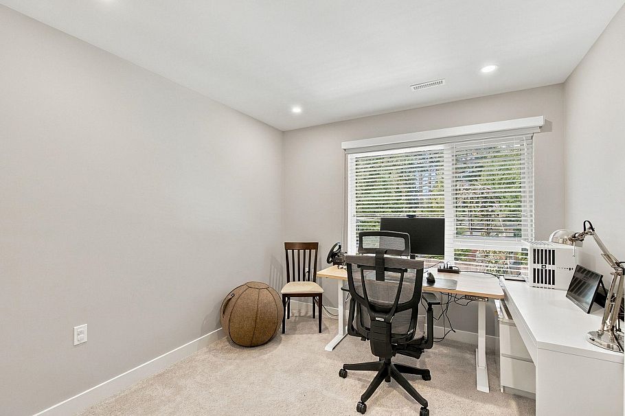 4682 Capilano Road North Vancouver, BC - 23