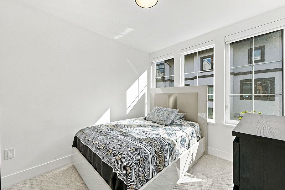 135 2070 Curling Road North Vancouver, BC - 13