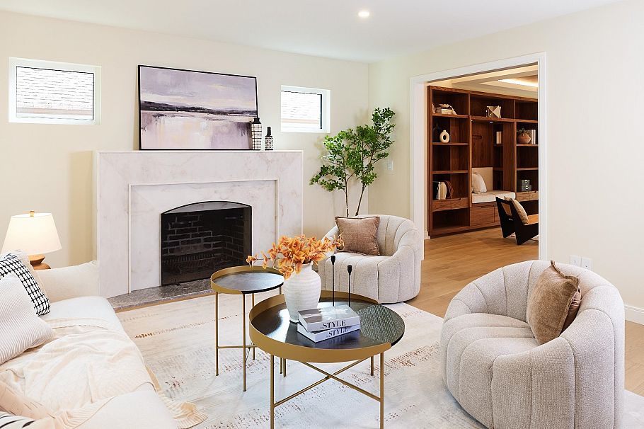 3732 W 1st Avenue Vancouver, BC - 4