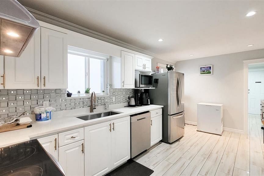 7480 Main Street Vancouver, BC - 6