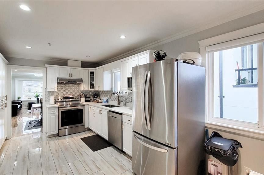 7480 Main Street Vancouver, BC - 7