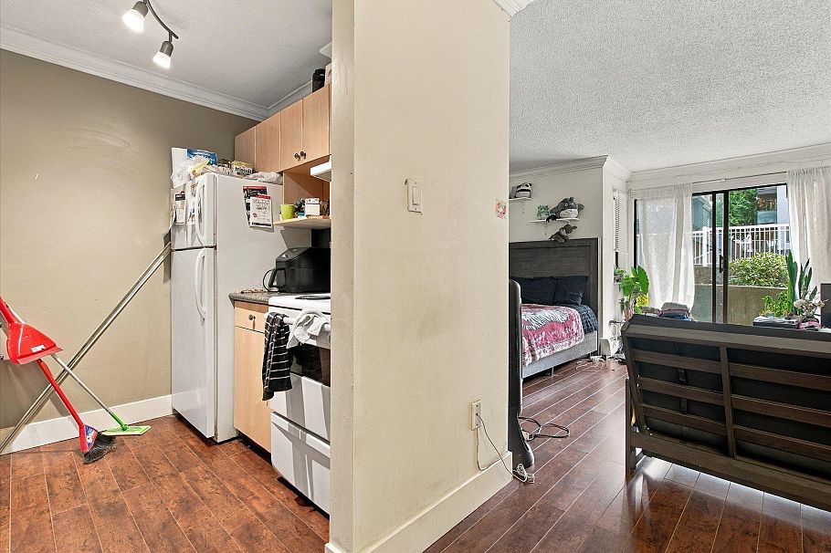 107 830 E 7th Avenue Vancouver, BC - 7