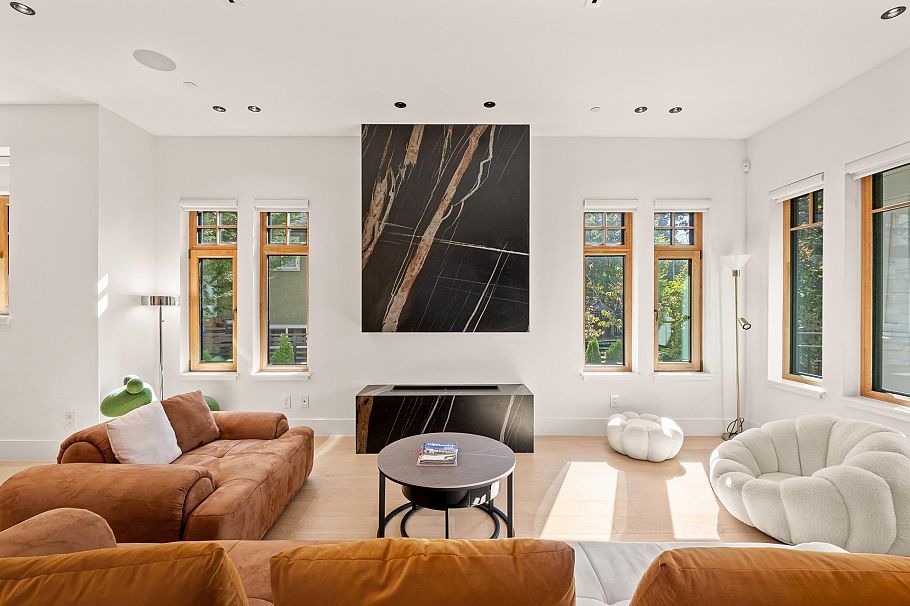 2051 W King Edward Avenue Vancouver, BC - 2