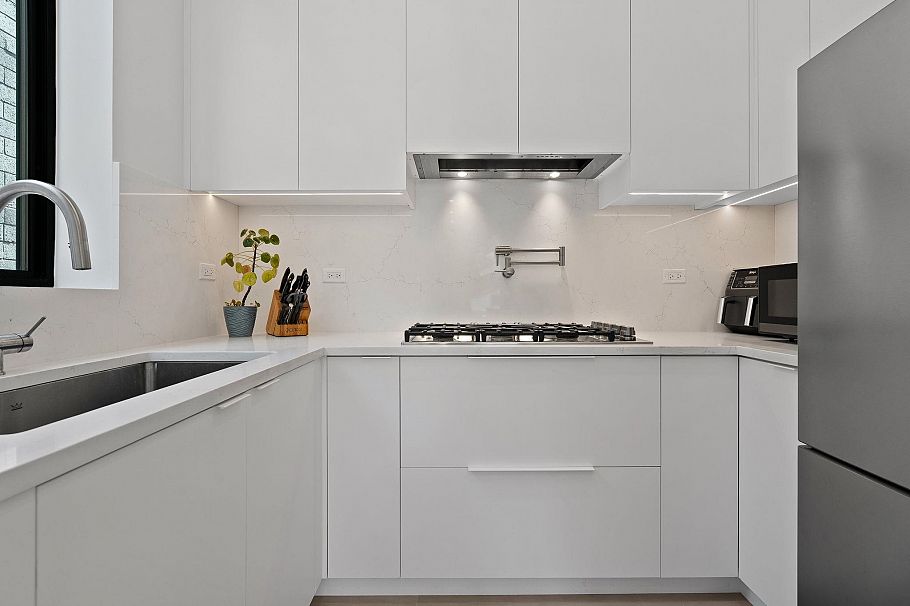 2987 W 40th Avenue Vancouver, BC - 8