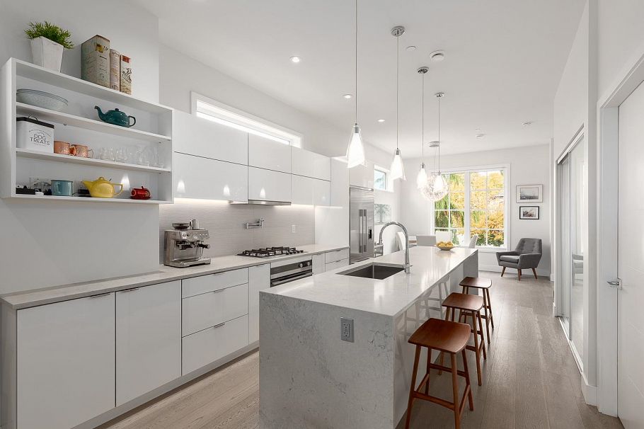 220 E 40th Avenue Vancouver, BC - 10