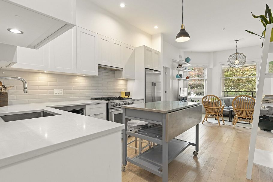 100 1872 Parker Street Vancouver, BC - 16