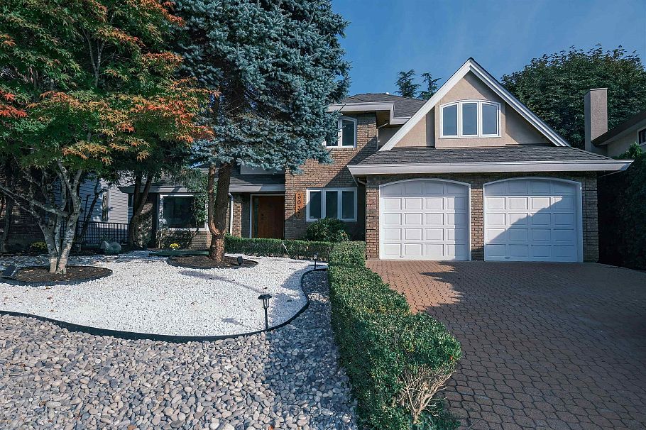 3033 Griffin Place Place North Vancouver, BC - 1