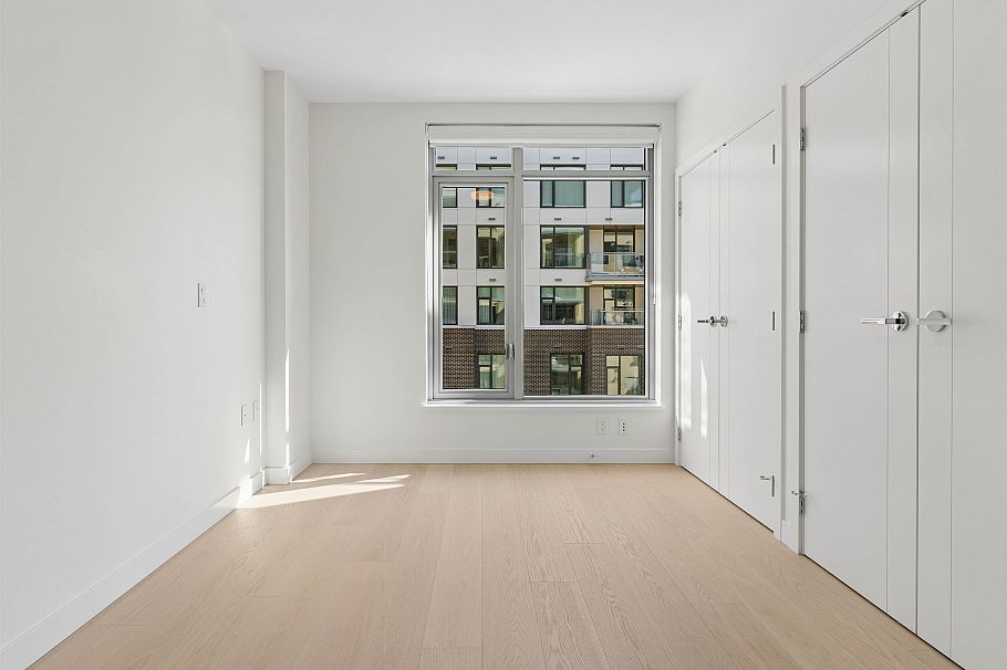 302 777 Harbour Way North Vancouver, BC - 4