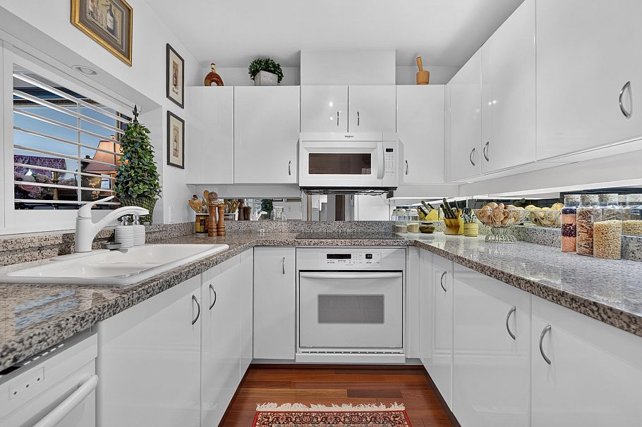 804 1600 Hornby Street Vancouver, BC - 10