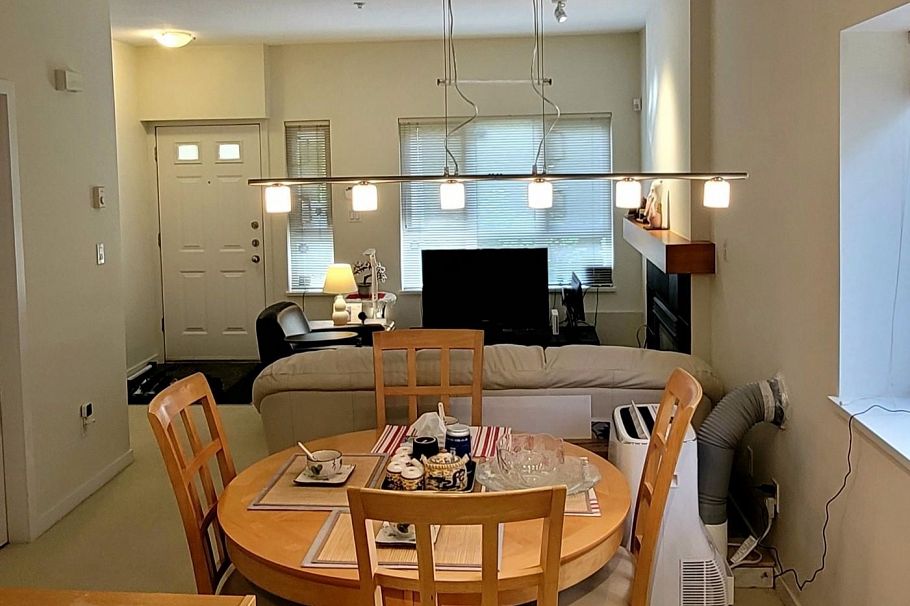 3238 E 54th Avenue Vancouver, BC - 5