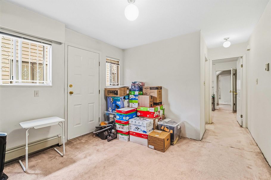 2168 E 27th Avenue Vancouver, BC - 34
