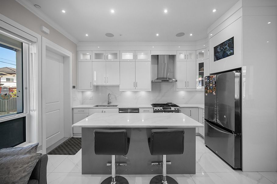 1475 E 55th Avenue Vancouver, BC - 16