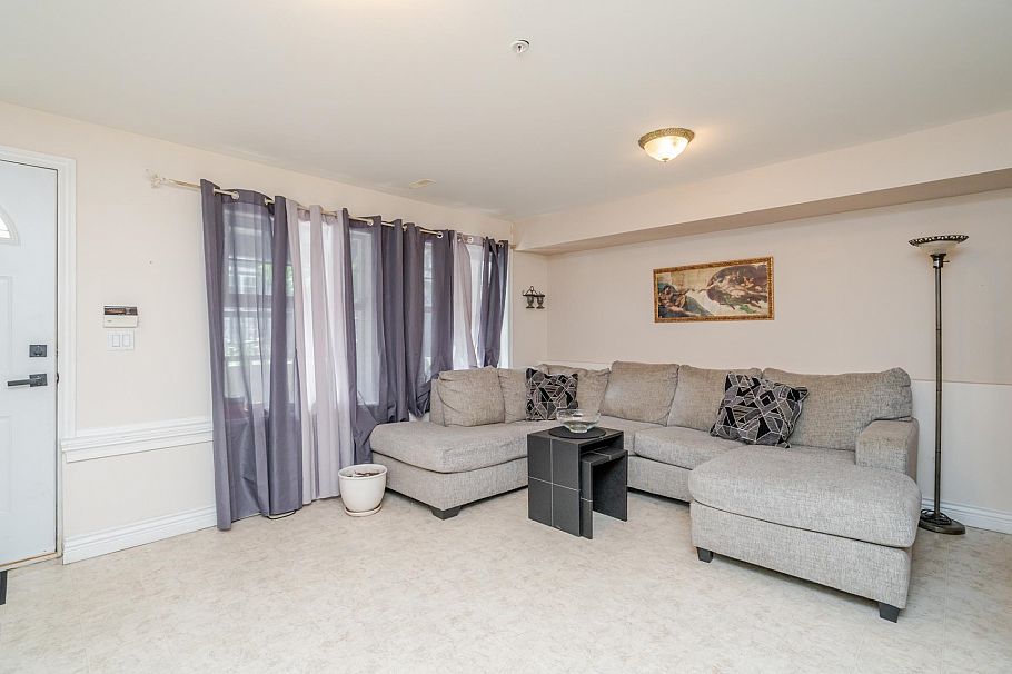 1546 E 2nd Avenue Vancouver, BC - 30