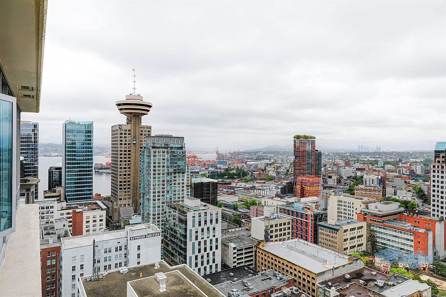 2611 610 Granville Street Vancouver, BC - 3