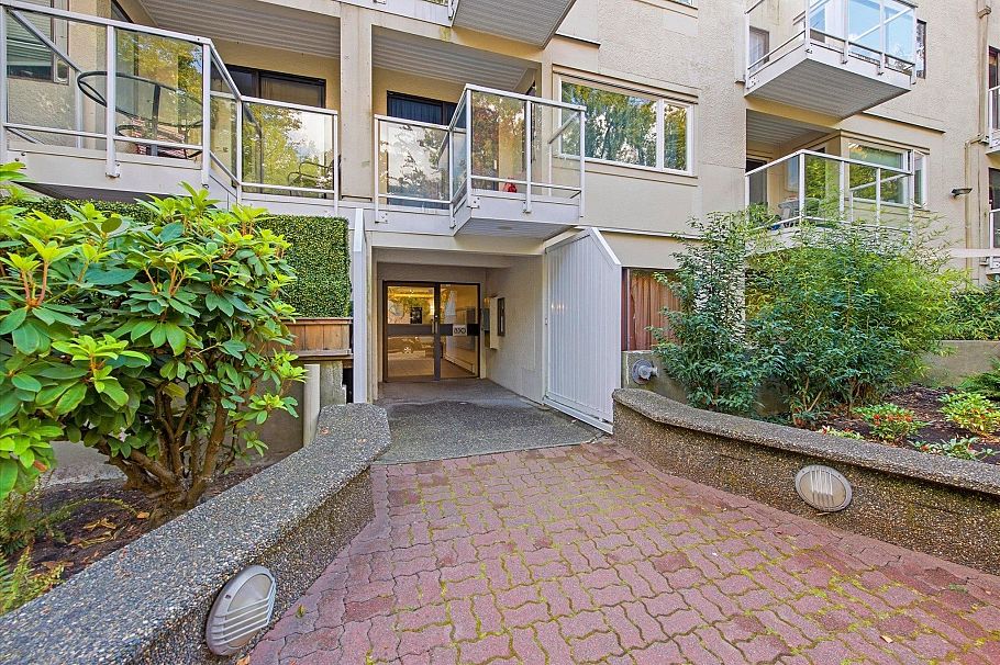 107 830 E 7th Avenue Vancouver, BC - 2