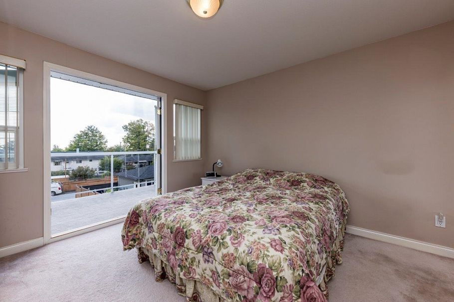 449 E 16th Street North Vancouver, BC - 21