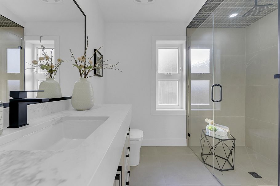 1 2888 E 6th Avenue Vancouver, BC - 36