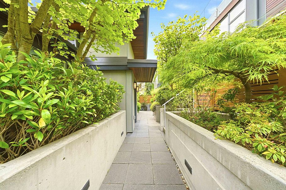 2222 Caledonia Avenue North Vancouver, BC - 28