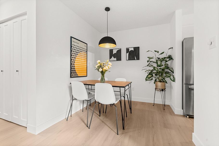 204 391 E 7th Avenue Vancouver, BC - 2